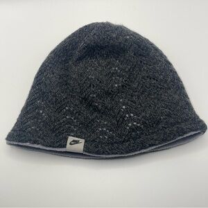 Nike Reversible Beanie Dark Gray Knit/ Light Gray Fleece